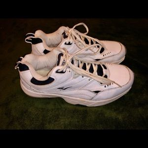 Everlast Womens Shoes Sz. 10.5 - image 1